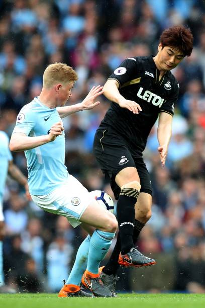 更加凸显 更加凸显